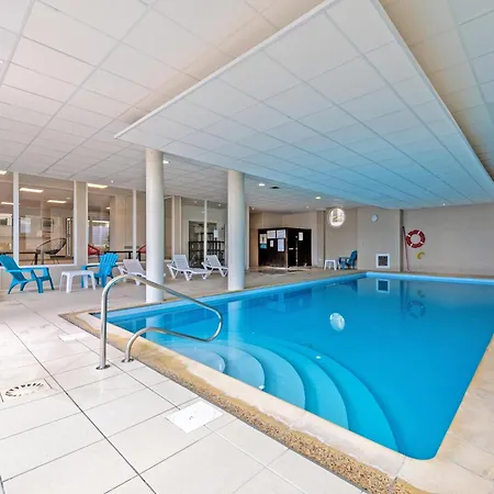 Apartment With Indoor Pool And Sea View