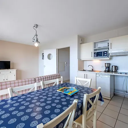 With Indoor Pool And Sea View Apartmán Plougonvelin