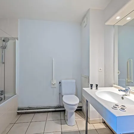 With Indoor Pool And Sea View Apartment *