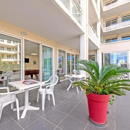 With Indoor Pool And Sea View Apartment *